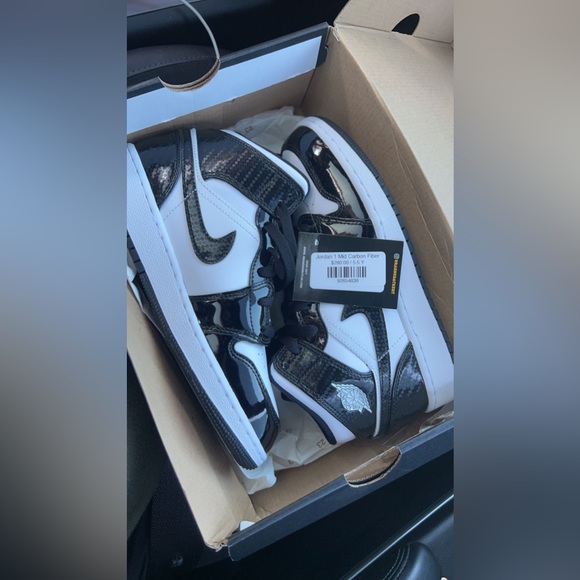 air jordan 1 mid carbon fiber womens